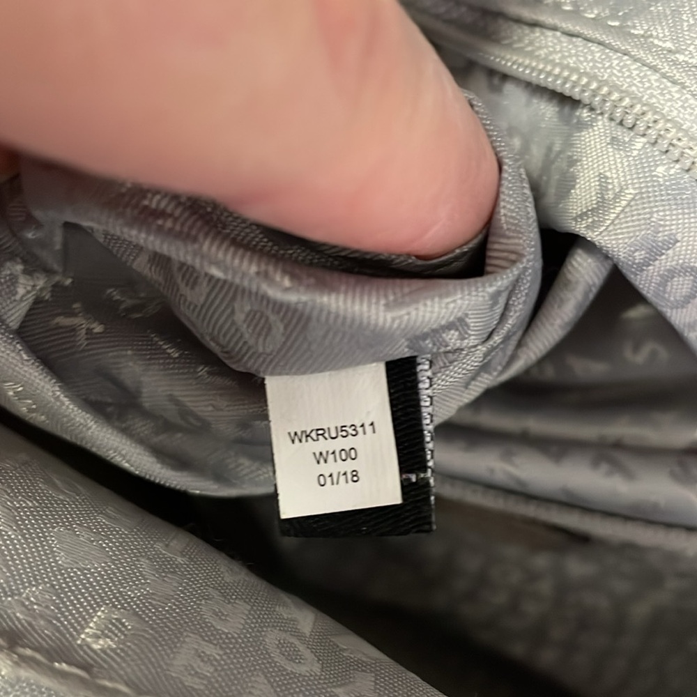 Kate Spade leather - Picture 7 of 9